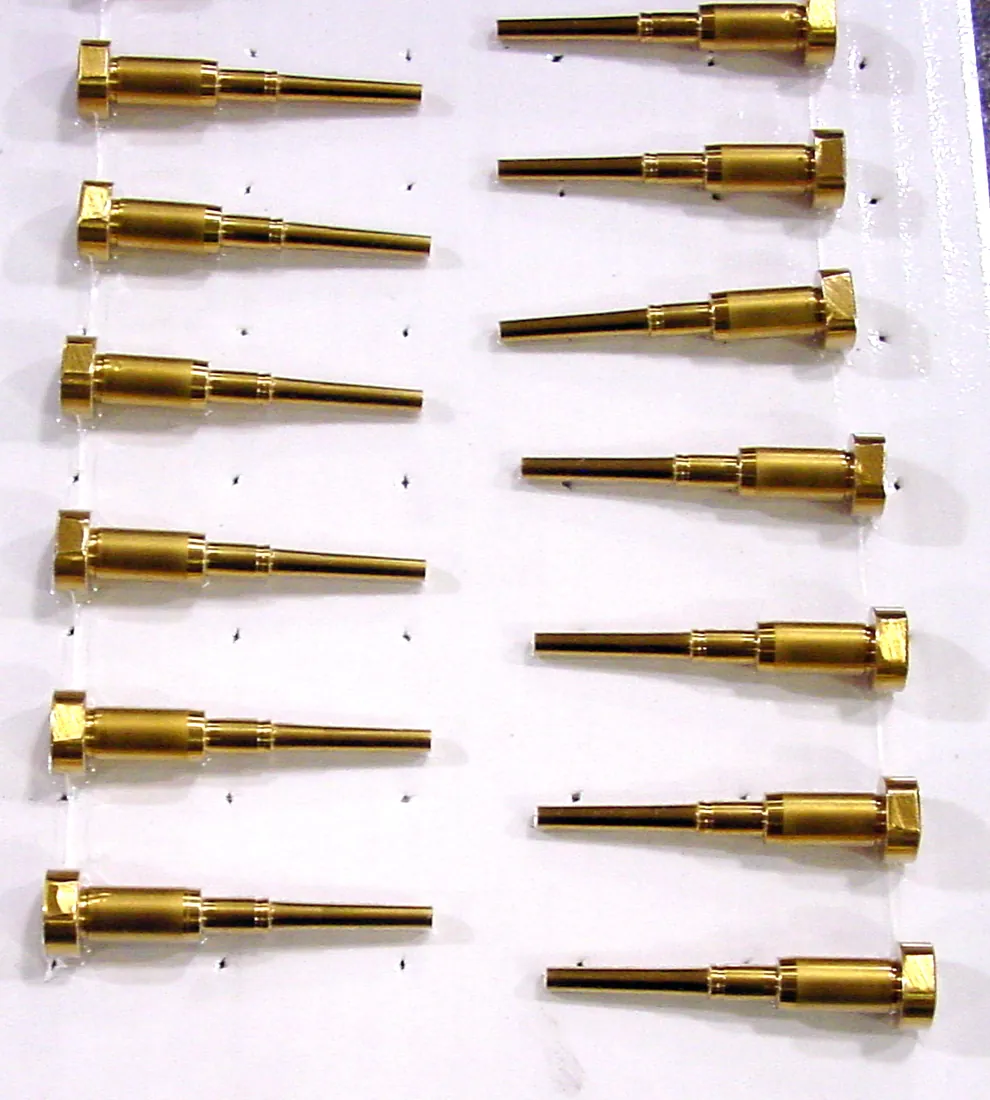 TiCN-coated injection mold core pins